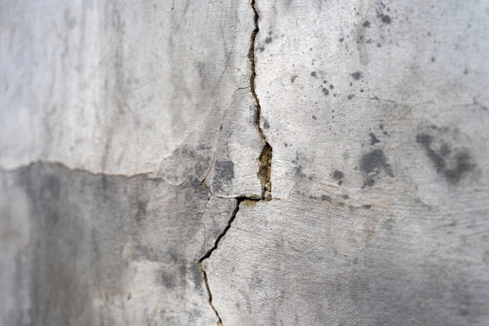 concrete crack repair toronto